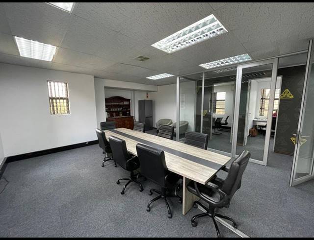 BUSINESS PROPERTY TO RENT IN ELDORAIGNE